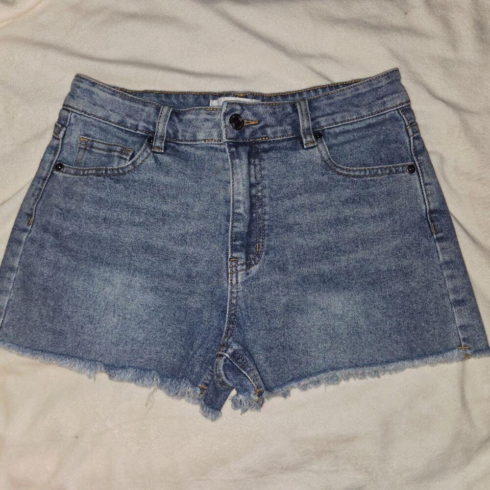 ✨ 3 / $15 DEAL ✨ Denim Shorts Project Rebel - Size 7